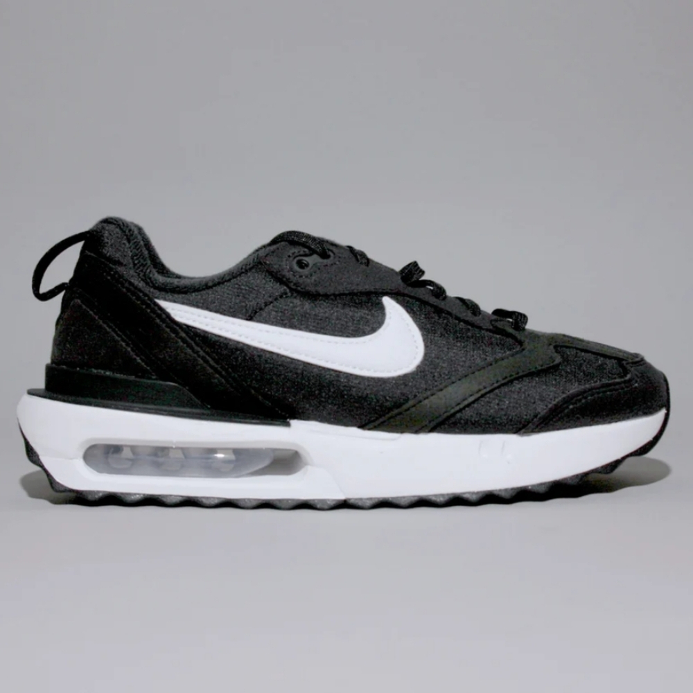 Nike Air Max Dawn Size 7